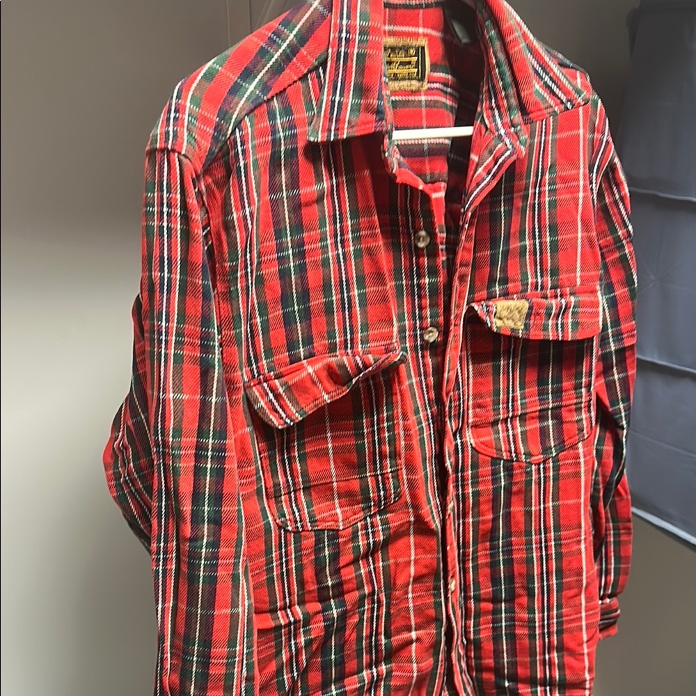 Red and Green Plaid Button-Up Shirt Vintage